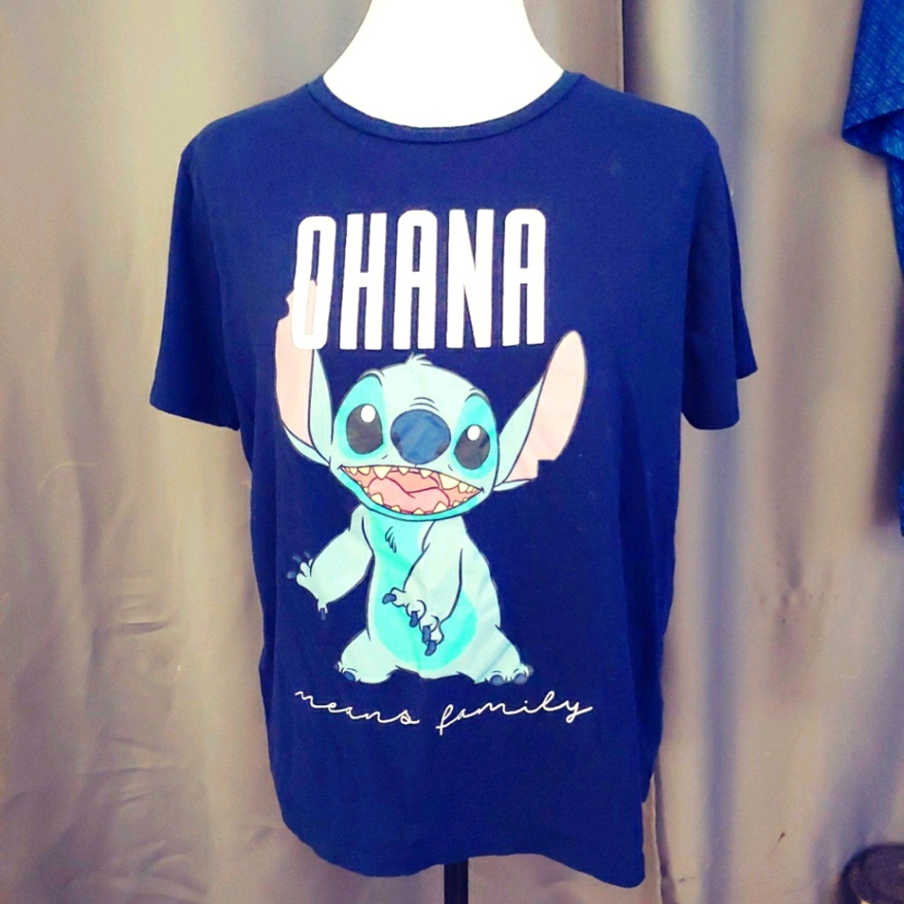 5/$5 Lilo & Stitch Ohana Shirt